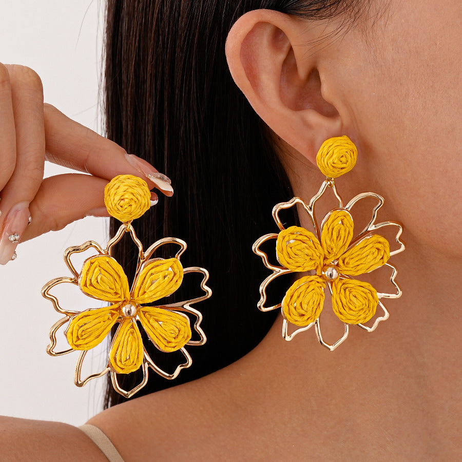 Wholesale  hollowed-out flower silver needle earrings