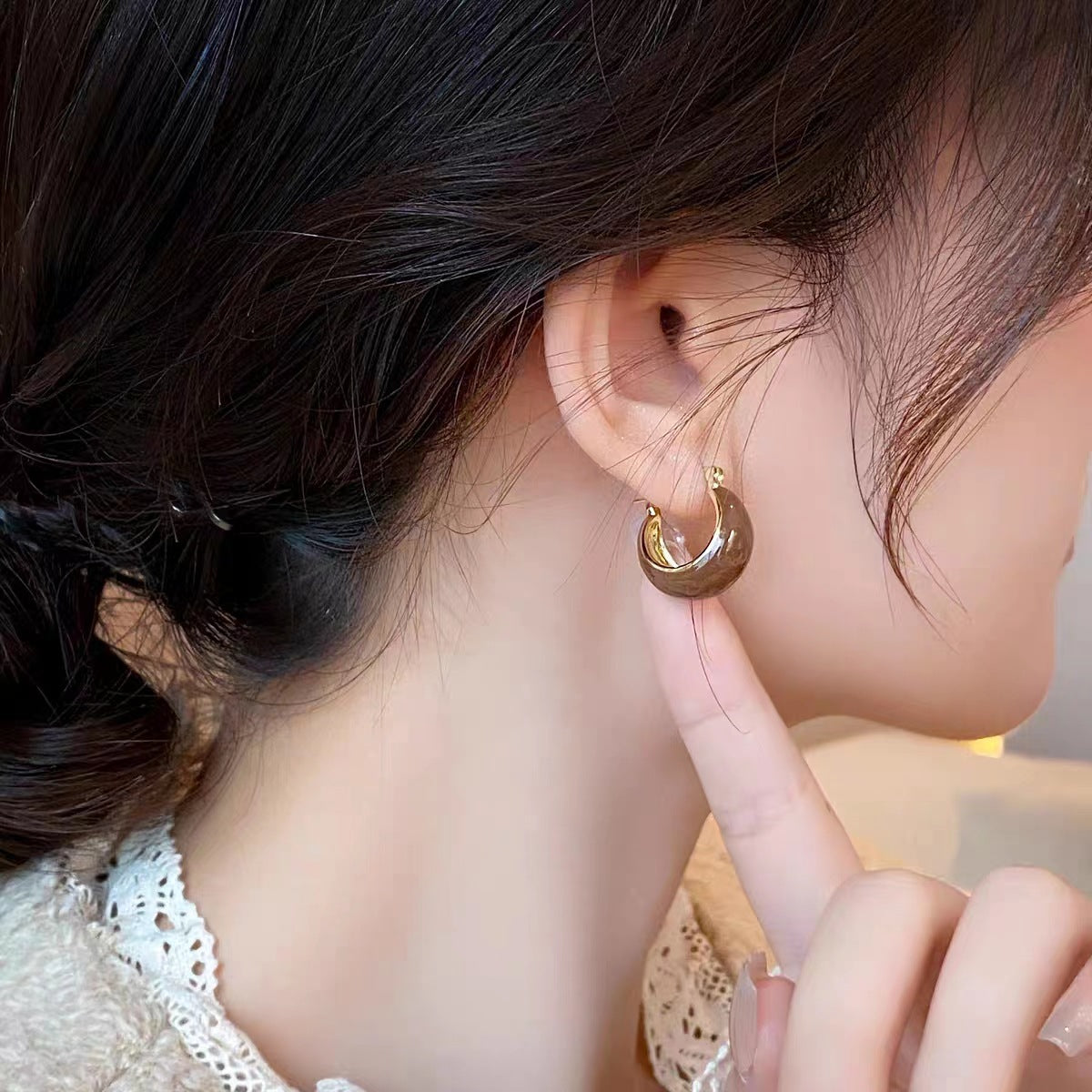 Wholesale  western style  light luxury retro earrings