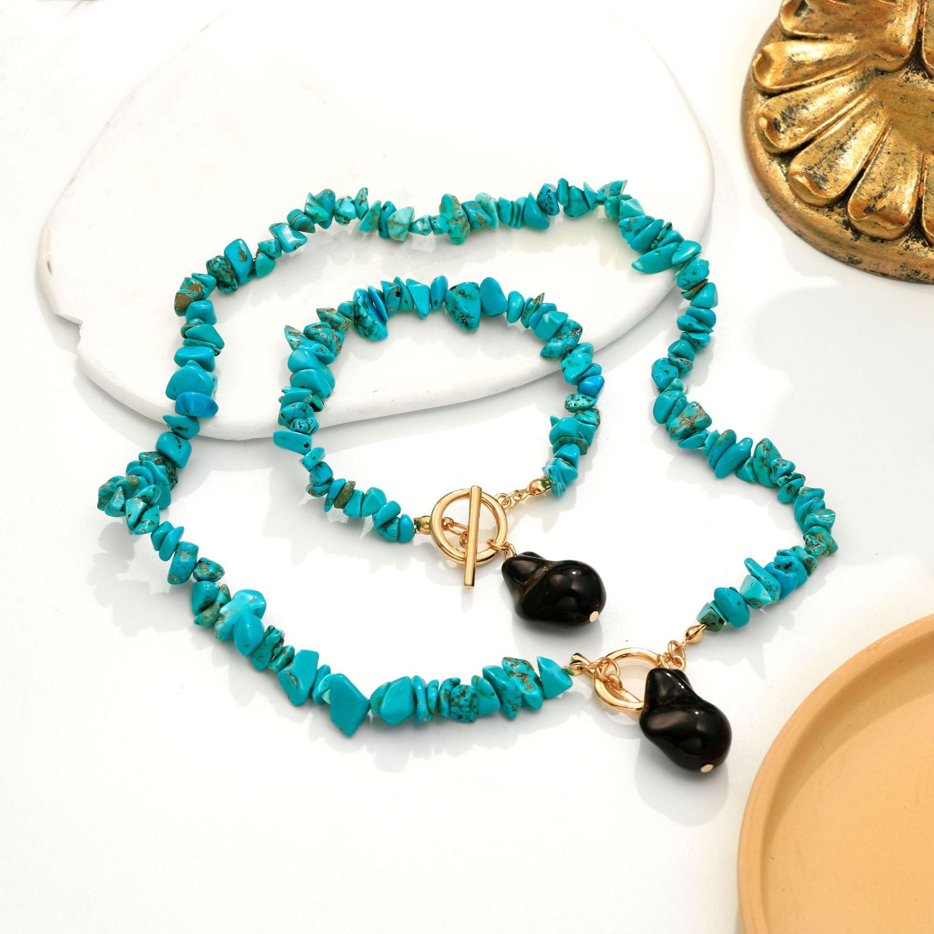 Wholesale  Large Special-Shaped Pearl Ot Buckle Set Elegant Green Necklace Bracelet