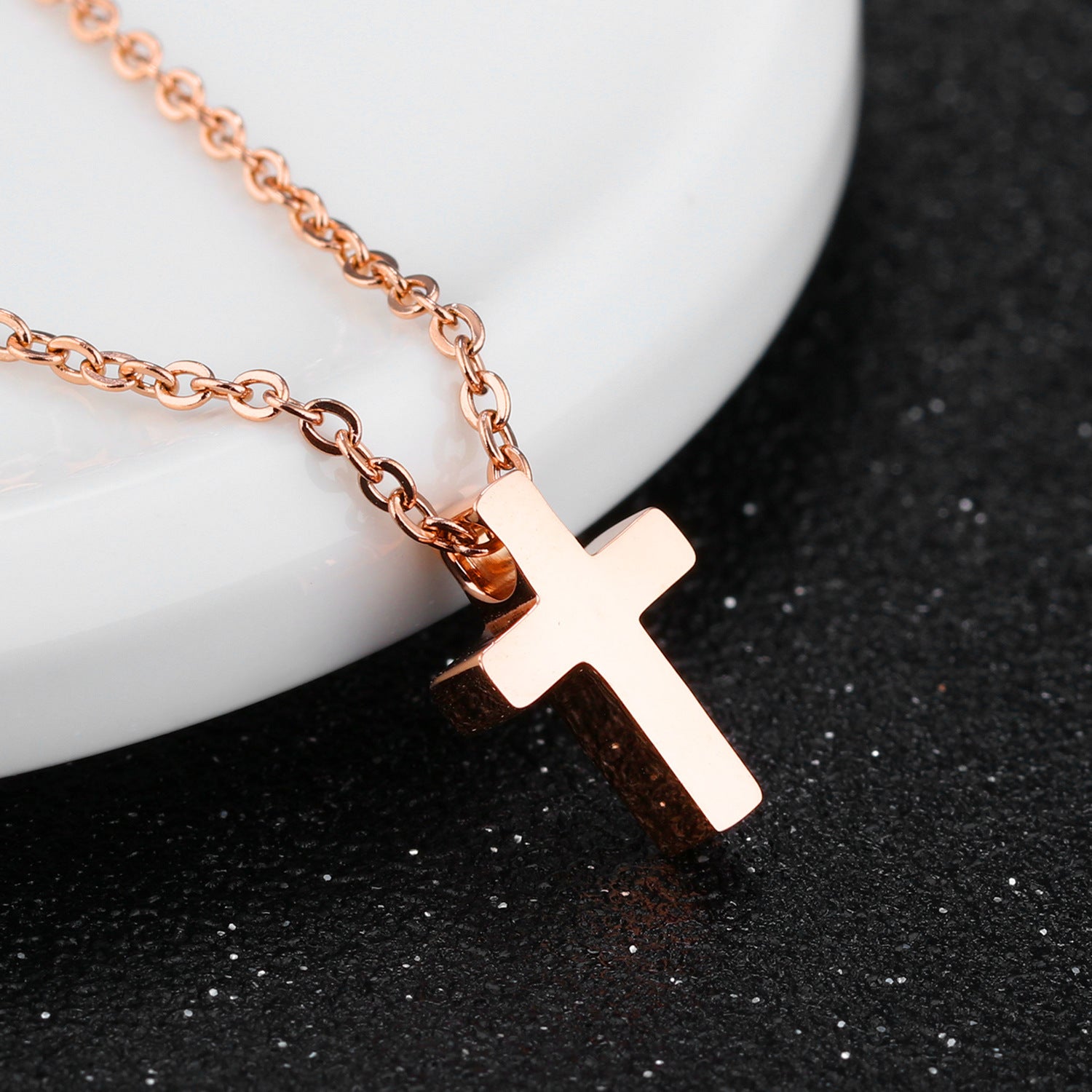 Wholesale mini cross pendant titanium steel necklace