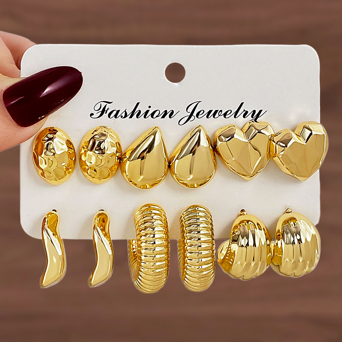 Wholesale Retro  Exaggerated C- shaped Earrings suit
