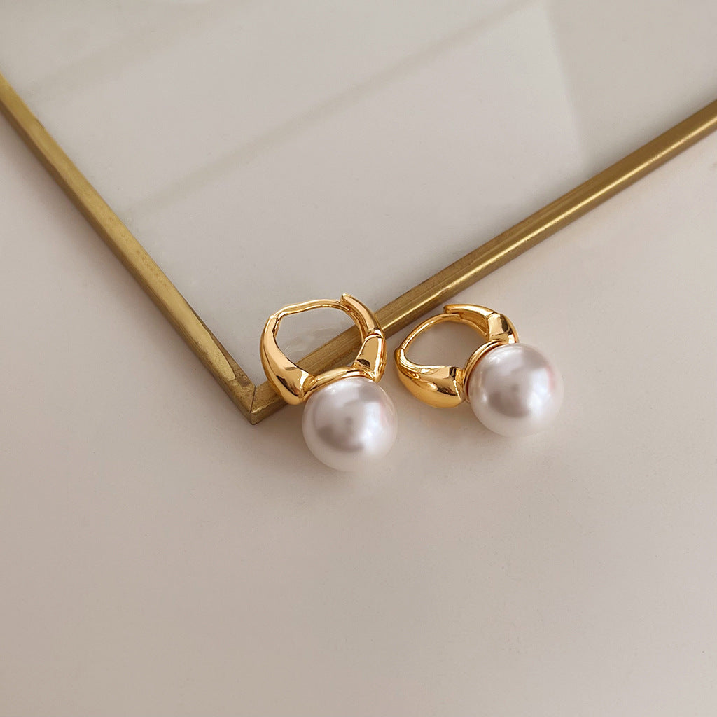 Wholesale vintage oil-dropped medieval style Pearl Earrings