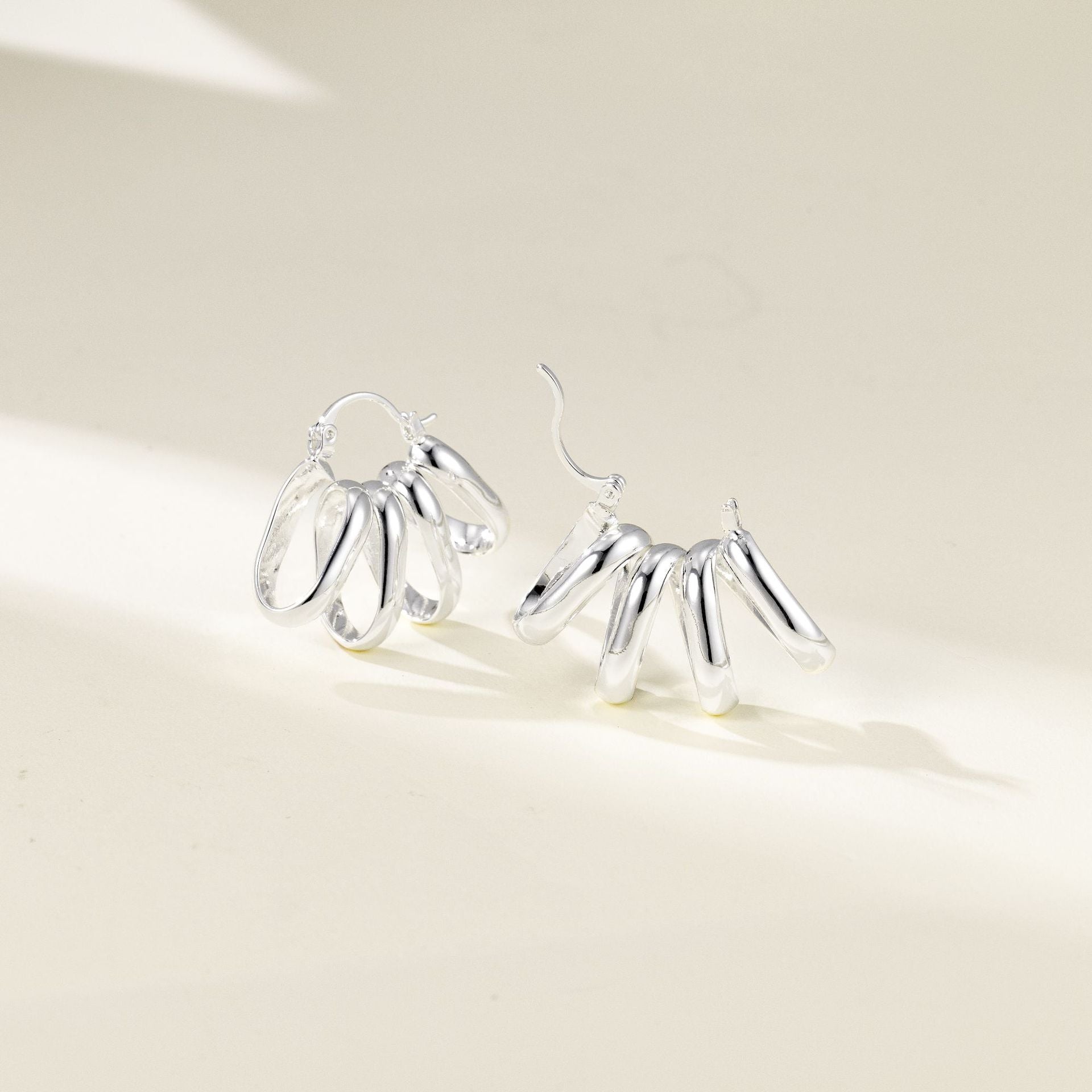 Wholesale  Retro Earrings S925 Silver Needle Metal Earrings