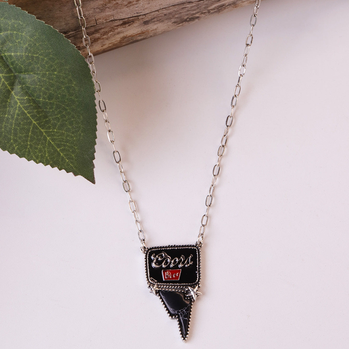Wholesale Retro Geometric Drip Oil Pendant Necklace,  Fashion Jewelry Accessory for Everyday Wear or Gift Giving