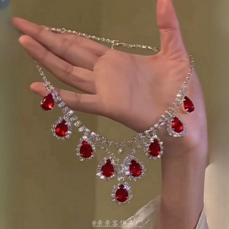 Wholesale  exaggerated flash zirconium necklace