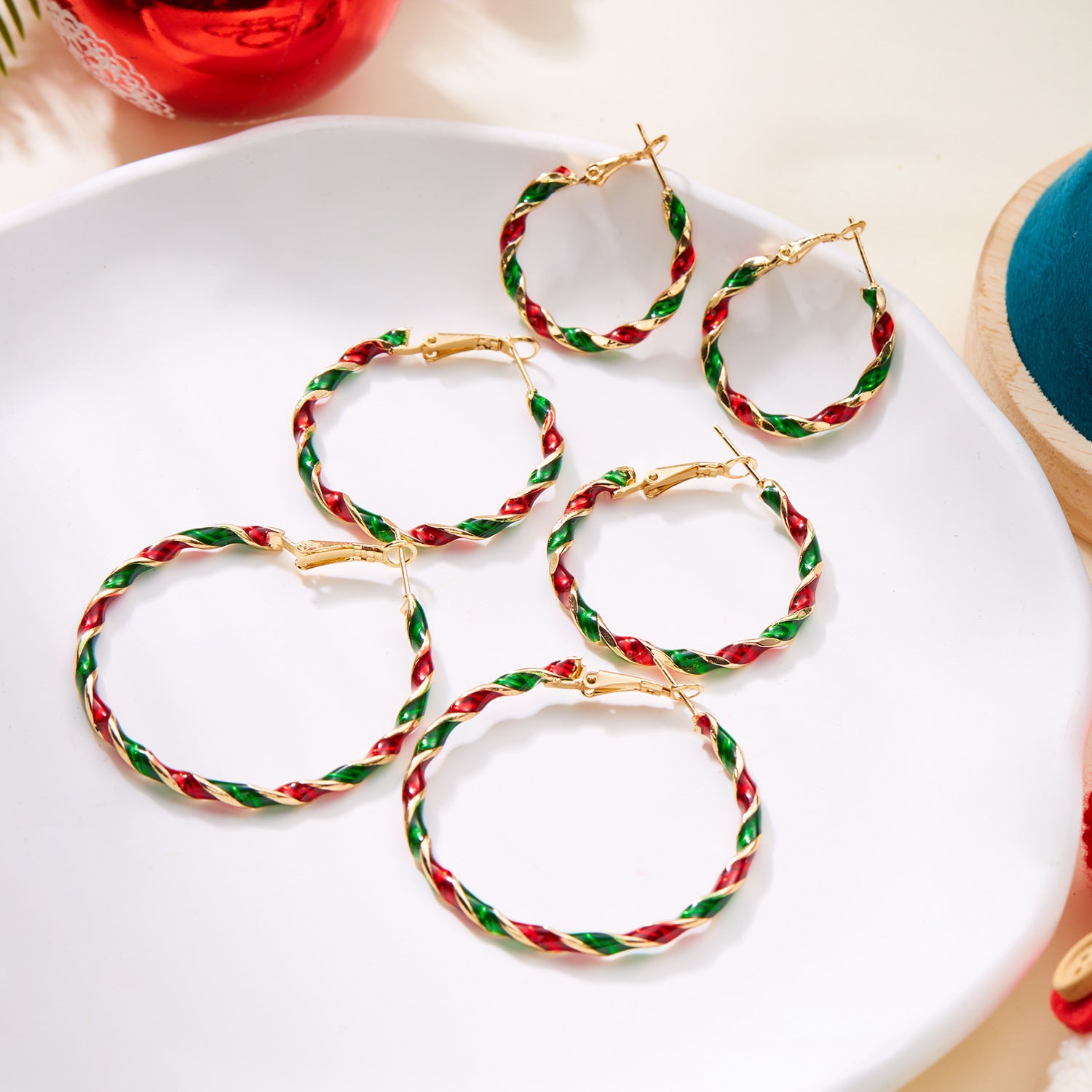 Wholesale  exaggerated  Christmas  color spiral geometric earrings
