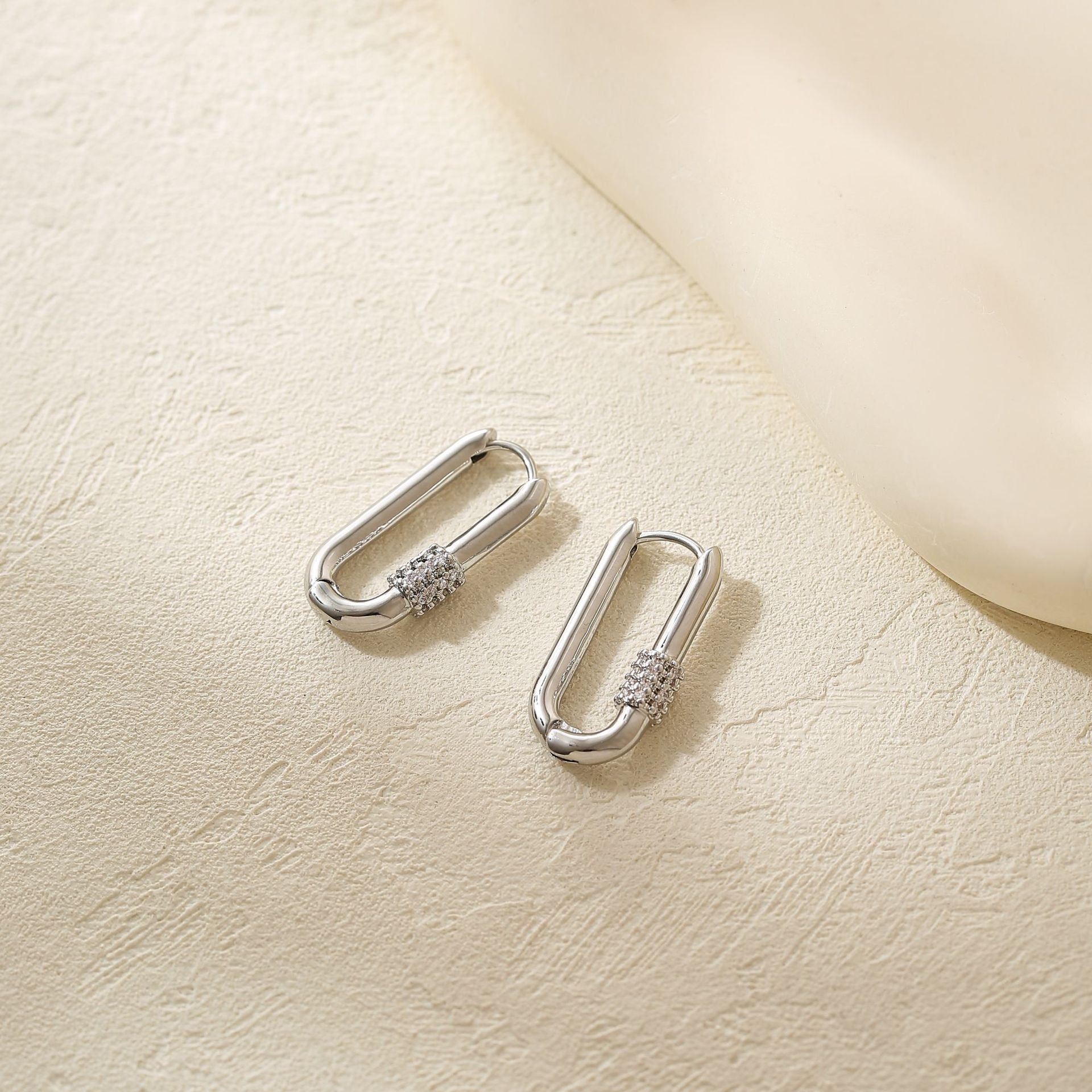 Wholesale  irregular earrings high sense pleated earrings