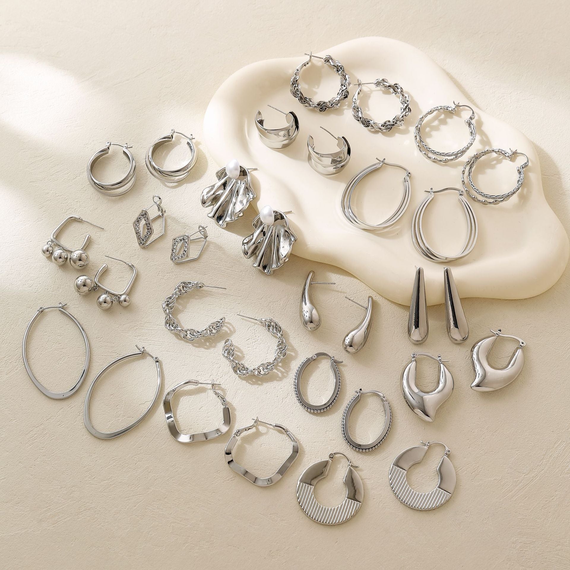 Wholesale  silver pigment hoop earrings hoop earrings