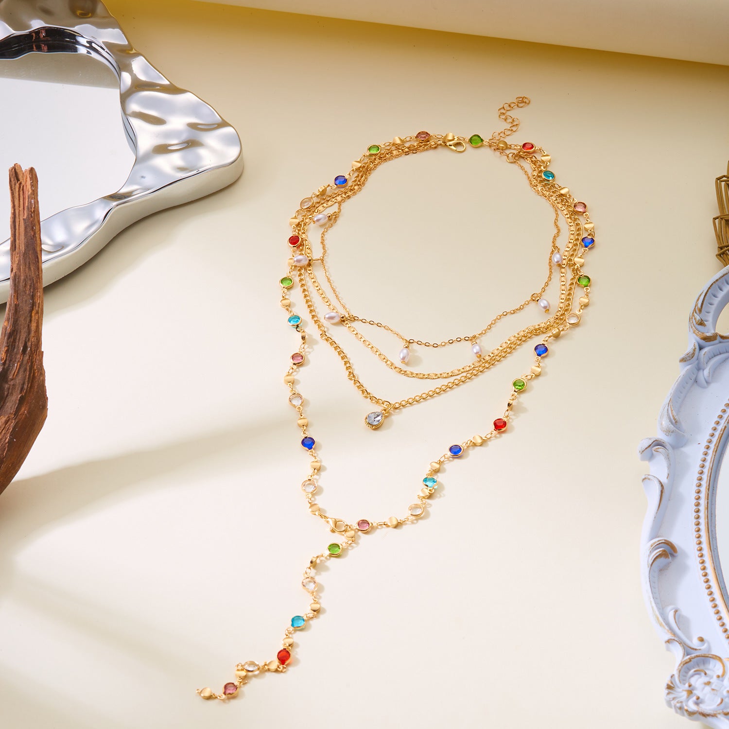 Wholesale Retro Chic Colorful Rhinestone Heart Pendant Layering Long Necklace Alloy Jewelry Boutique Resale Gift
