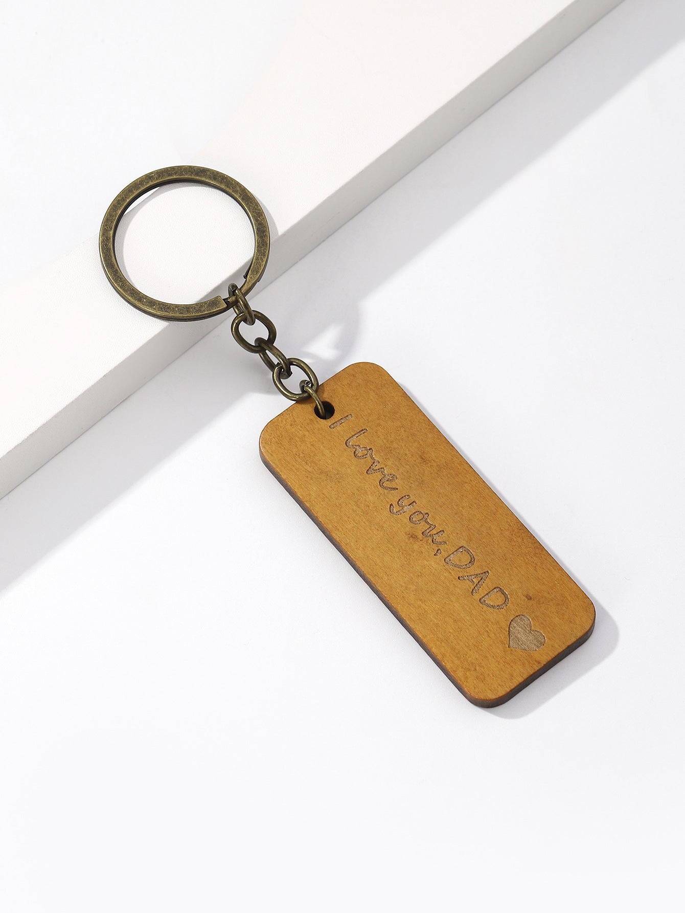 Wholesale Mother' s Day and Father' s Day Keychains