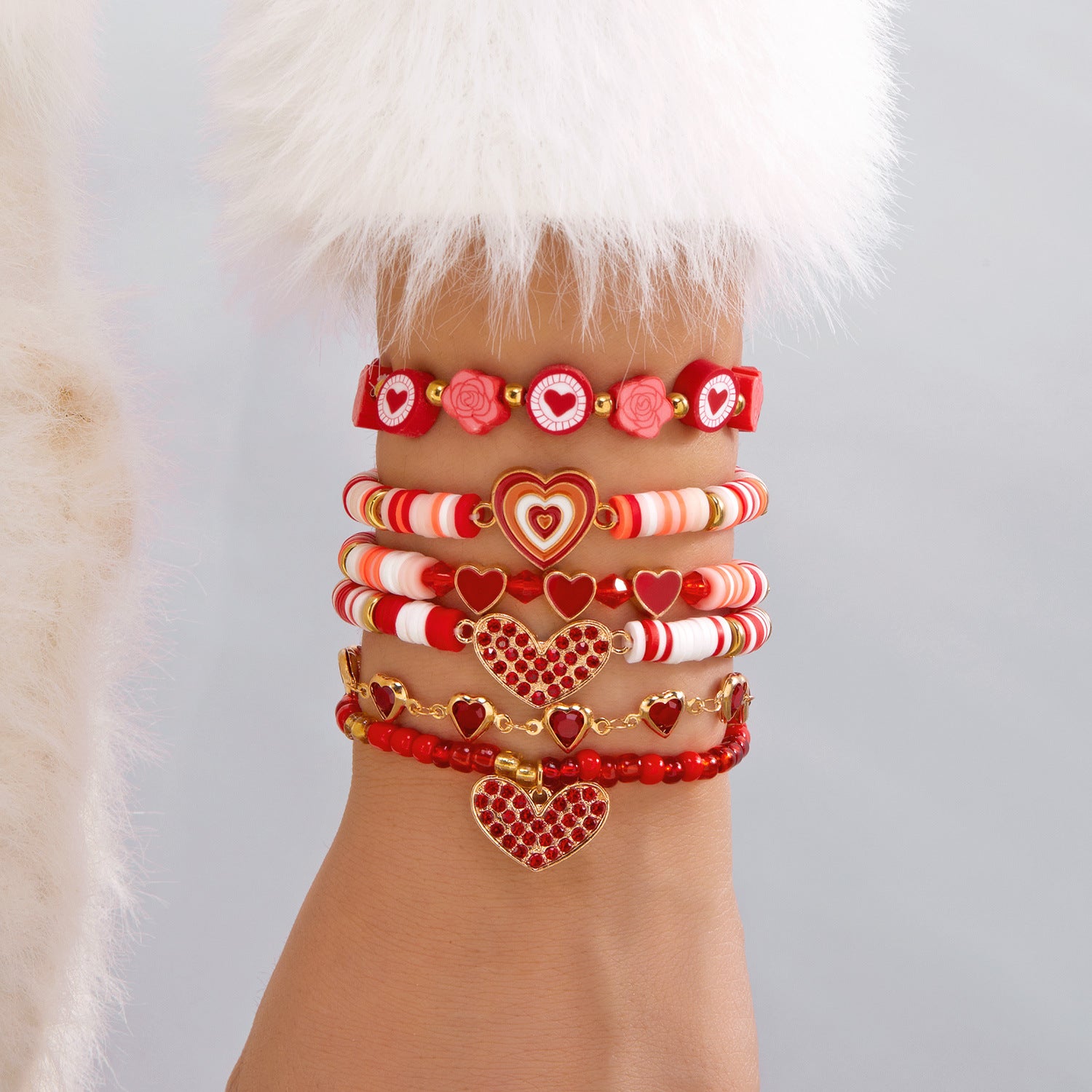 Wholesale Valentine' s Day Creative  Heart Multi-Pendant  Bracelet