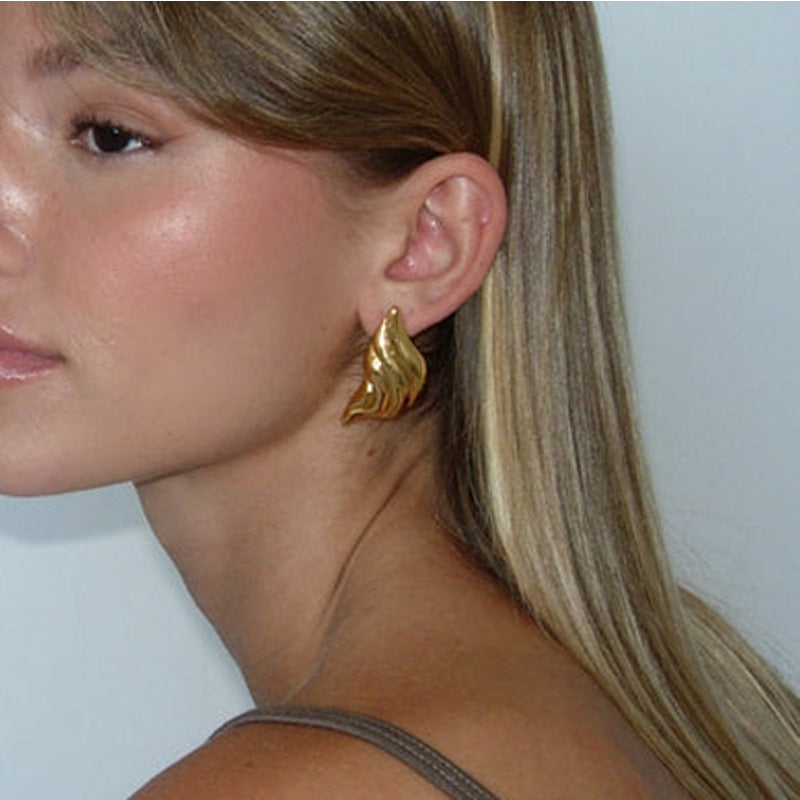 Wholesale 18K gold wings earrings vintage squirrel tail earrings