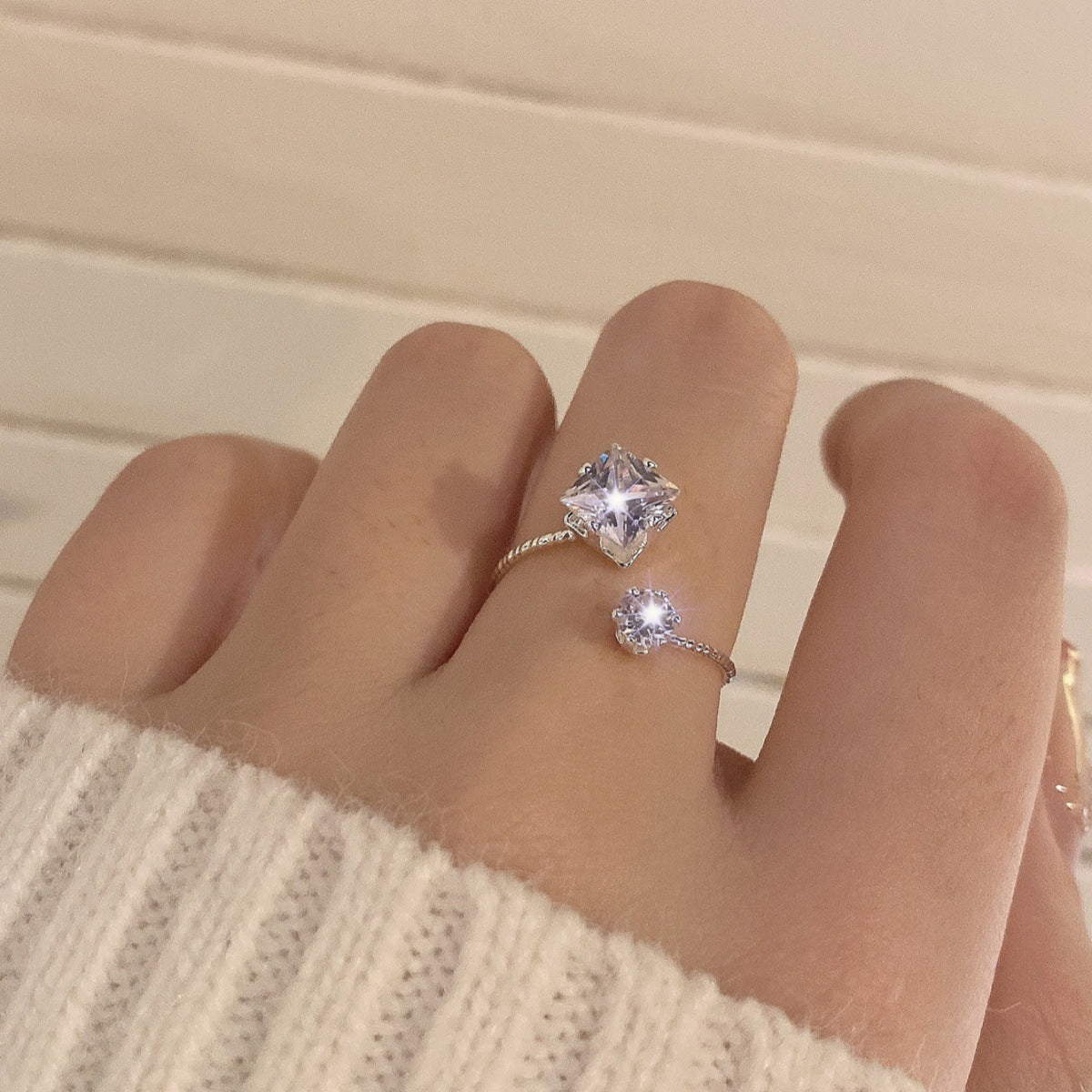 Wholesale Light Luxury Shiny Rhinestone Opening Adjusting Ring
