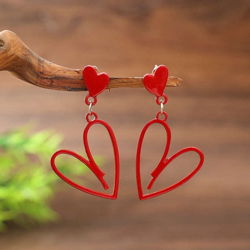 Wholesale Chic Love-Themed Hollow Alloy Earrings - Trendy Fashion Accessory for Everyday Wear or Gift