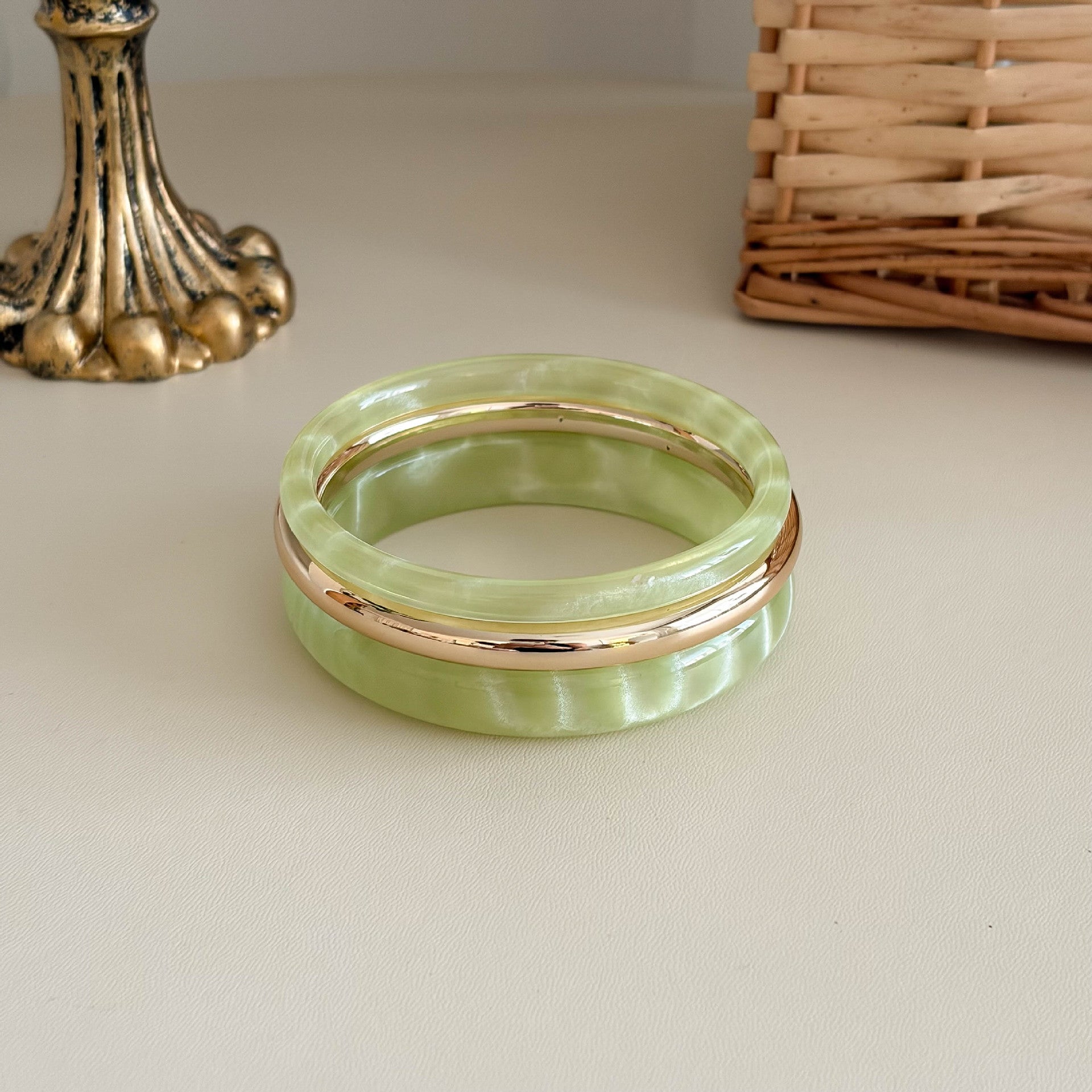 dxx-img:8cd5db5c937cc8b39e37c340229759b0,ACC-BT-6138768660814-M1