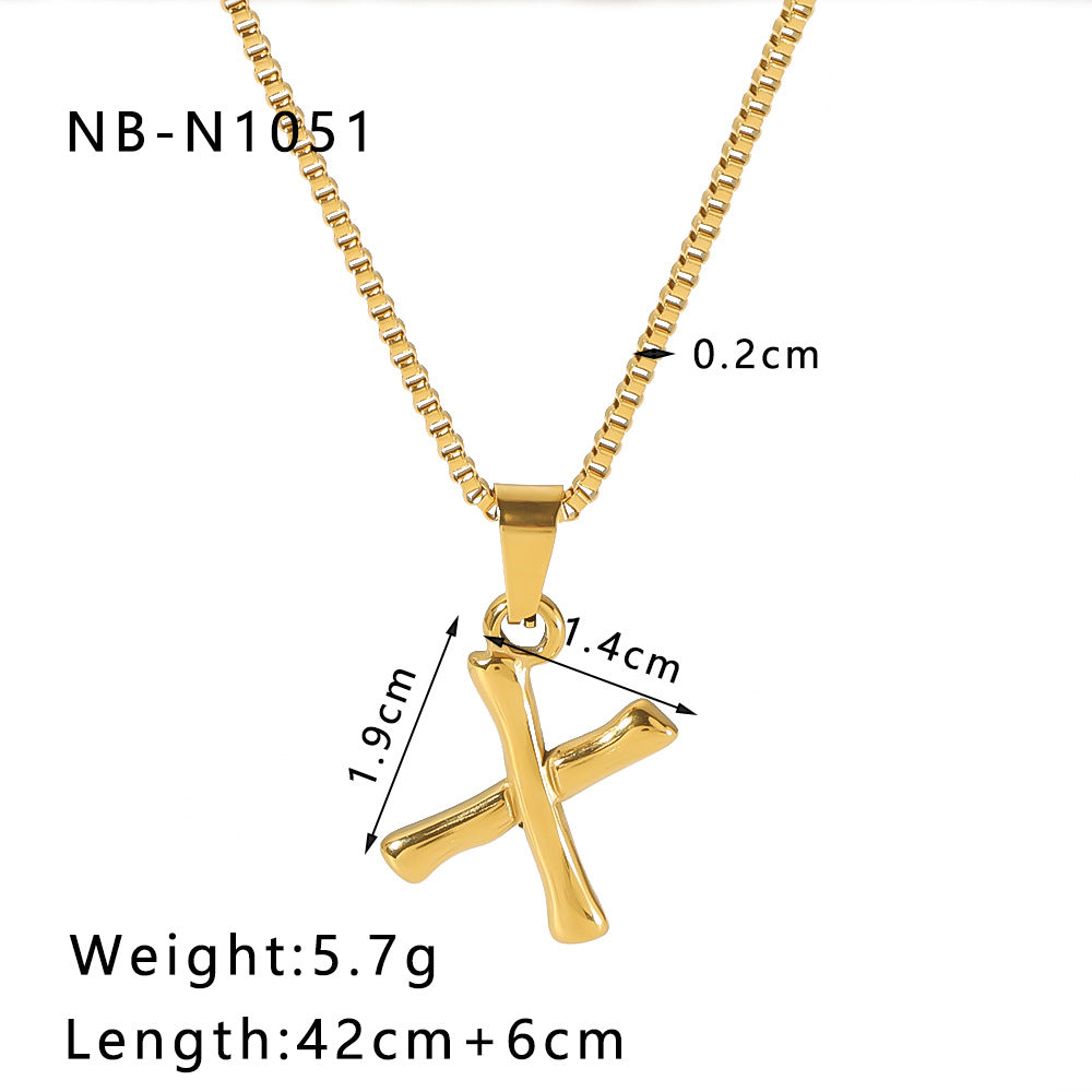 Großhandel geometrische geometrische Titan -Stahl mit 18 Karat Gold Fashion Metall Letter Halskette ausgestattet