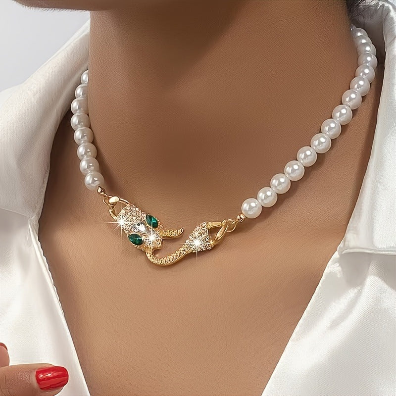 Wholesale  Snake-Shaped Decoration Luxury Necklace