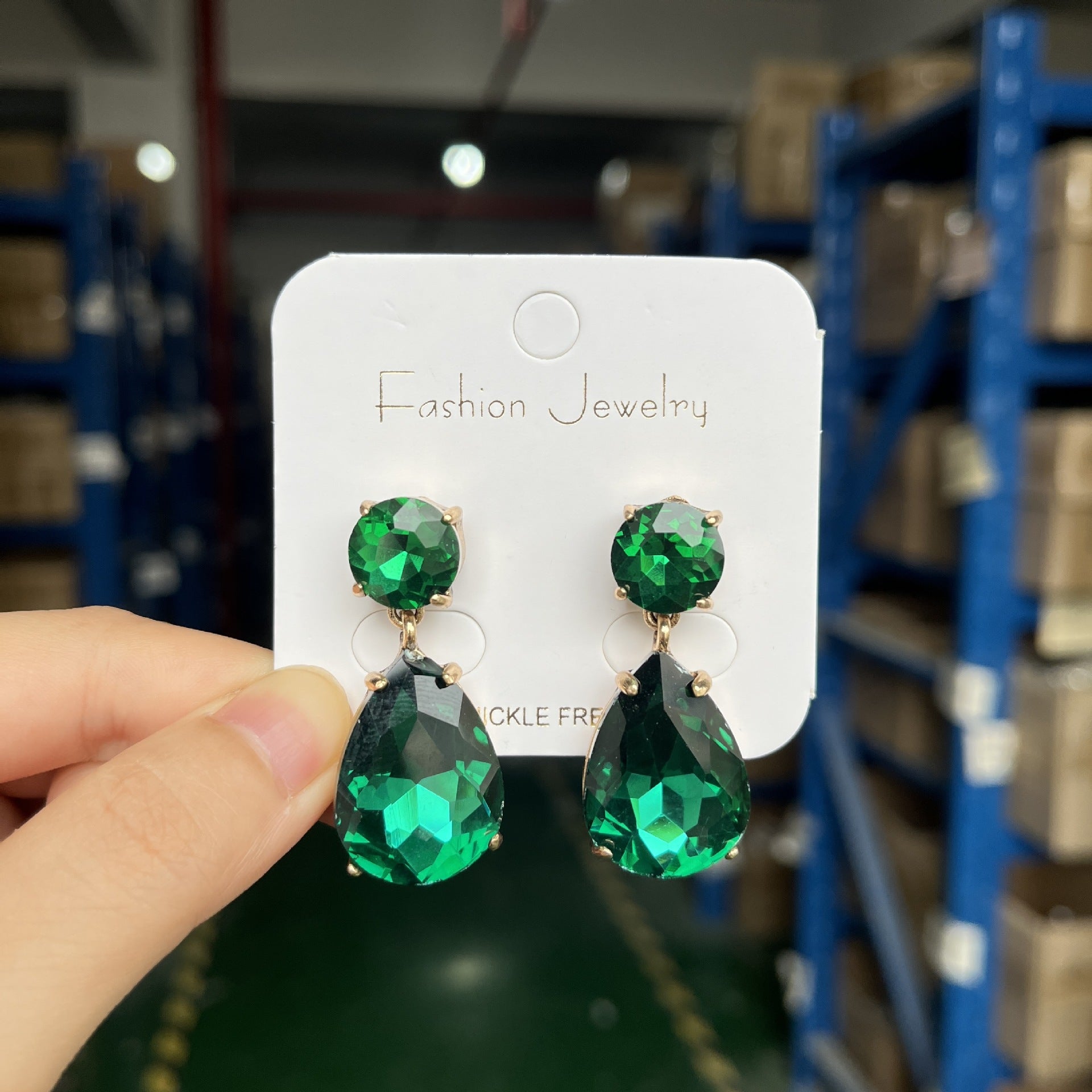 Wholesale drop-shaped diamond earrings
