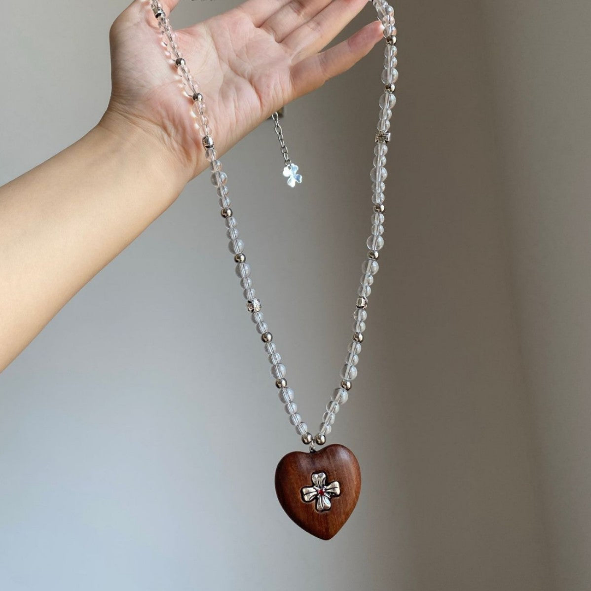 Wholesale retro brown heart necklace