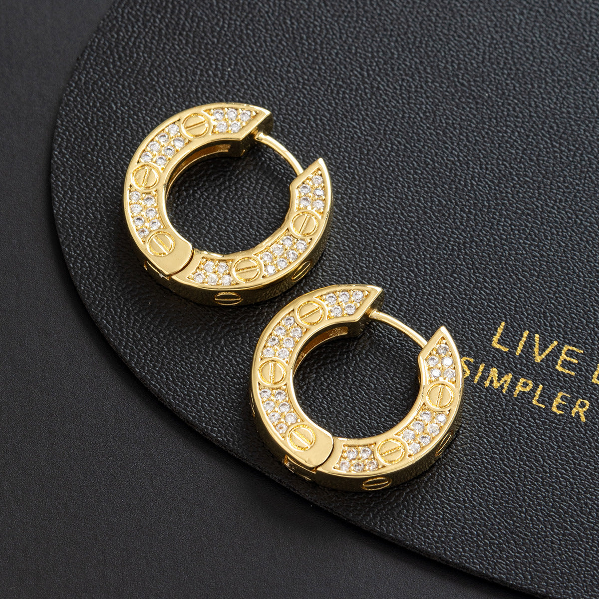 Wholesale Gold Plated Zircon Letter Ear Cuffs For Women Trendy Geometric Shape Chic Everyday Jewelry Accessory Boutique Resale Gift