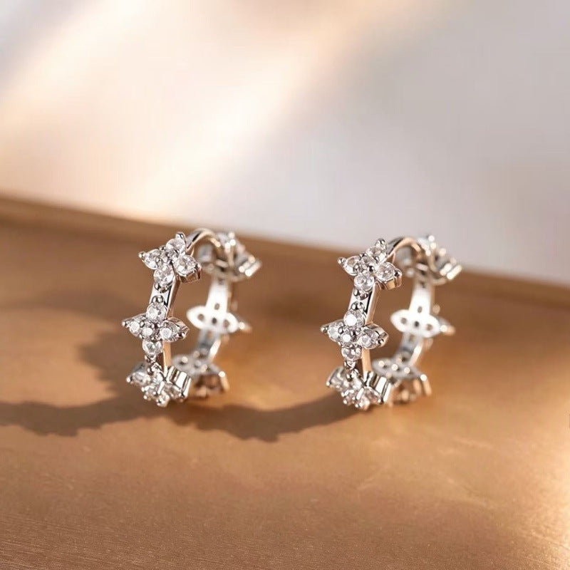Wholesale Sparkling Four Leaf Clover Earrings Fashion Jewelry Accessory Gift for Women