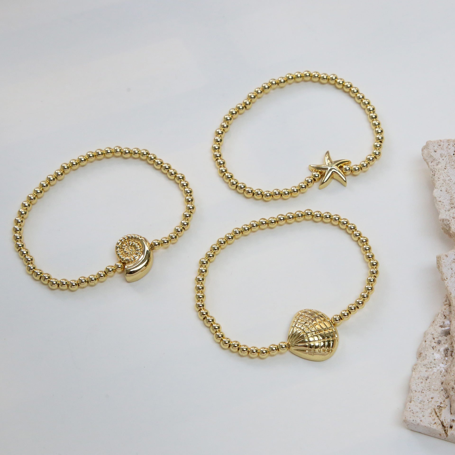Wholesale Brass Marine Life Series Conch Starfish Shell Beaded Elastic Thread Women' s Bracelet