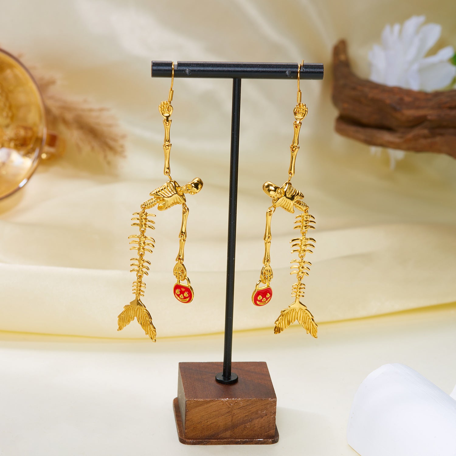 Wholesale Celestial Alloy Necklace and Earrings Set Fashion Accessory Boutique Resale Gift