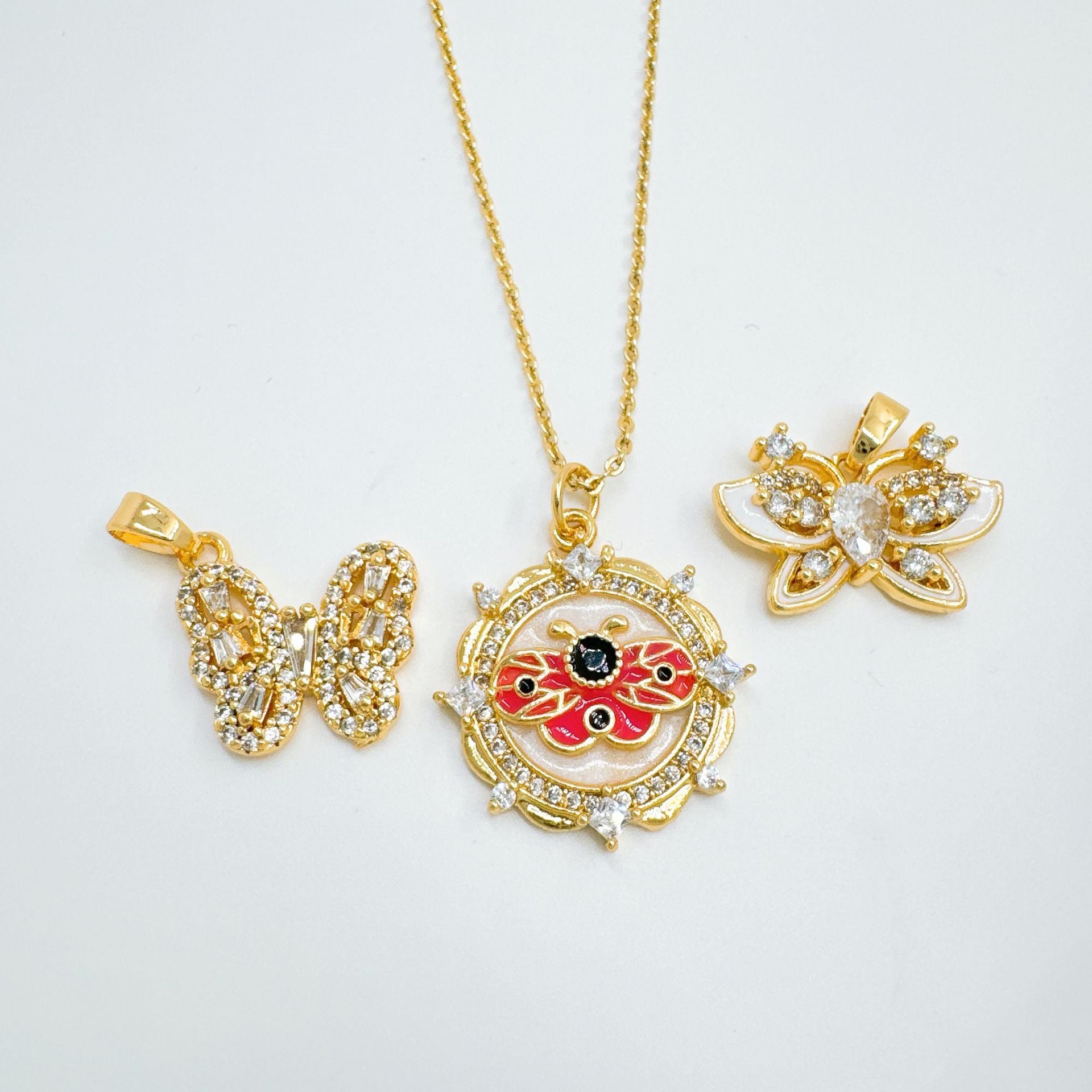 Wholesale Gold Plated Copper Butterfly Pendant Necklace,  Trendy Fashion Jewelry Accessory,  Gift for Women,  Boutique Resale