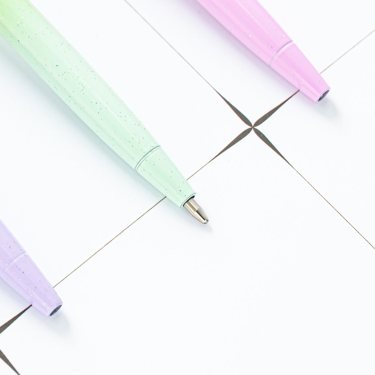 Wholesale Creative love Diamond ballpoint pen