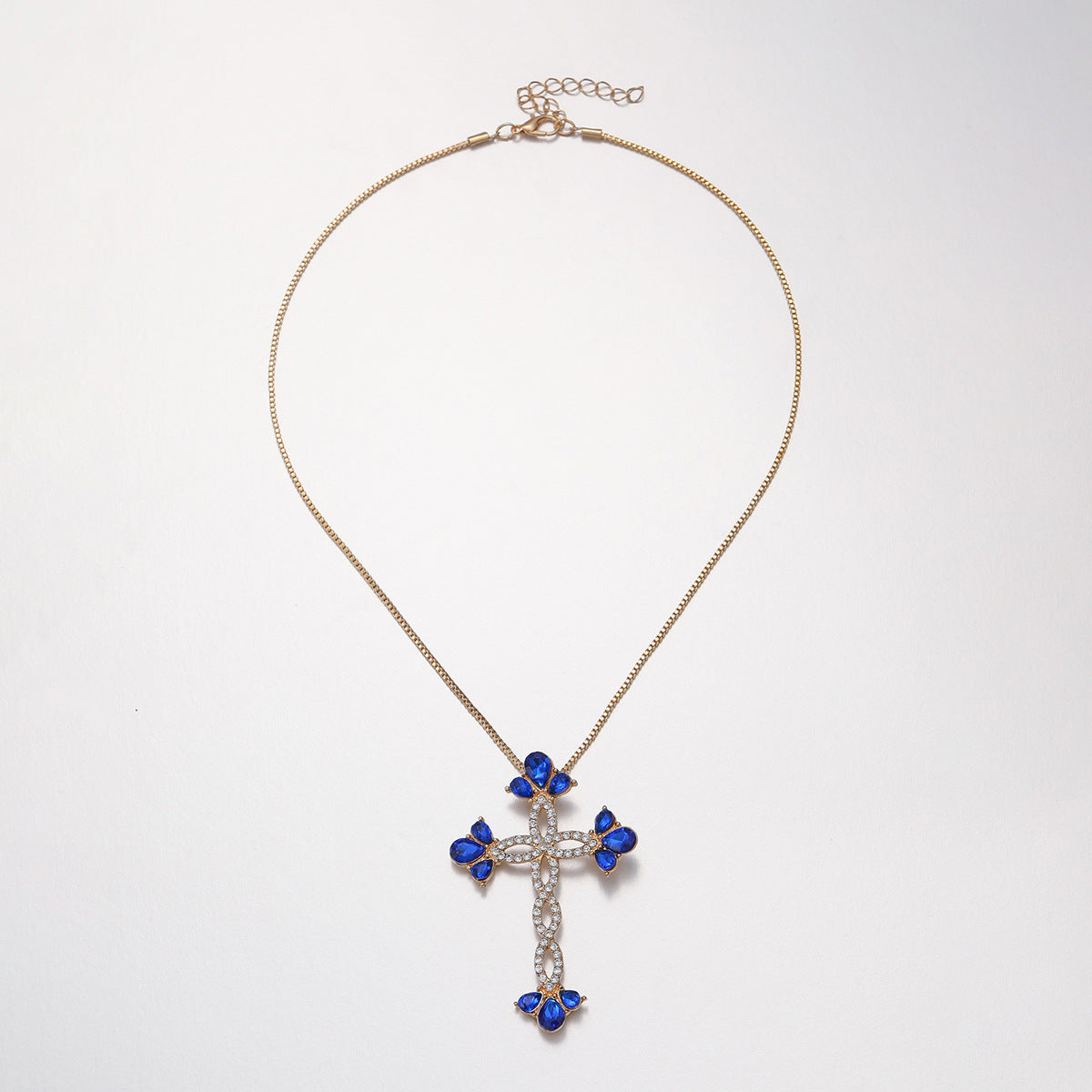 Wholesale Minimalist Cross Pendant Necklace with Rhinestones Zinc Alloy Electroplated Jewelry Accessory for Women Boutique Resale