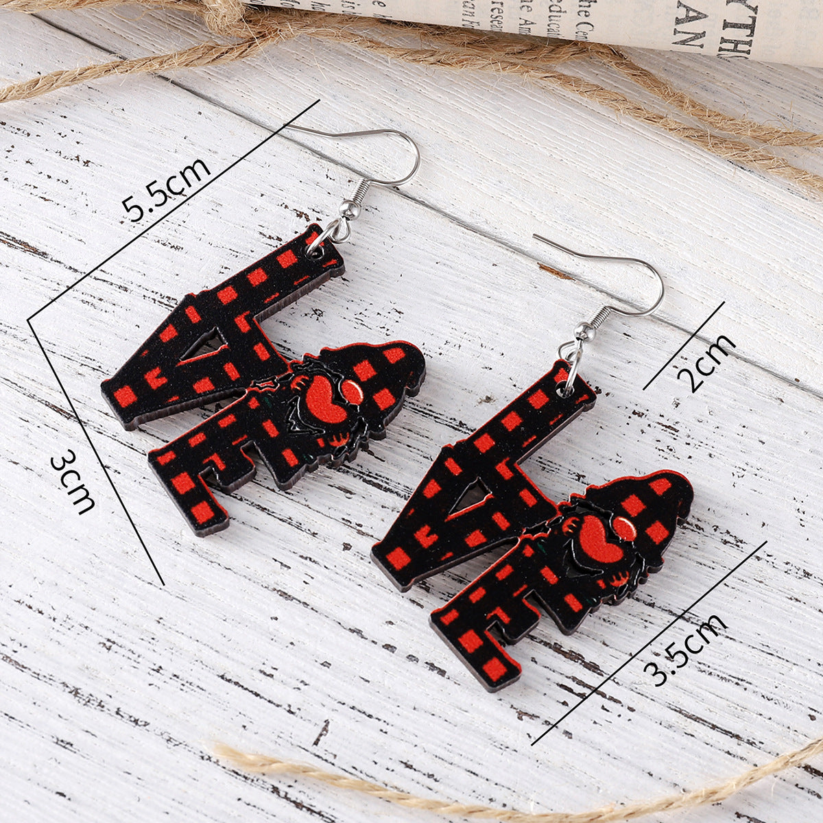 Wholesale Wooden Valentine' s Day LOVE Checkered Heart Dwarf Earrings