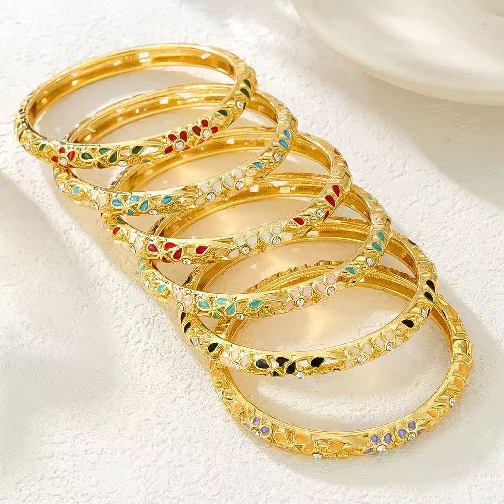Wholesale Vintage Floral Open Cuff Hollow Bracelet White Leaves Pink Flowers Zinc Alloy Stylish Jewelry For Women