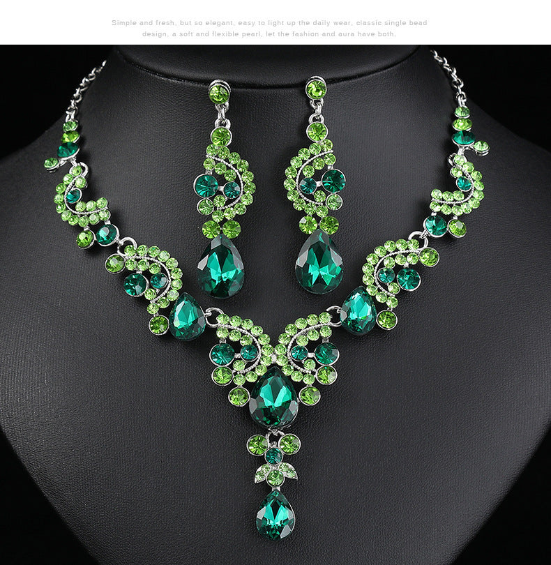 Wholesale Retro Rhinestone Bridal Necklace Set - Alloy Electroplated Jewelry Accessory