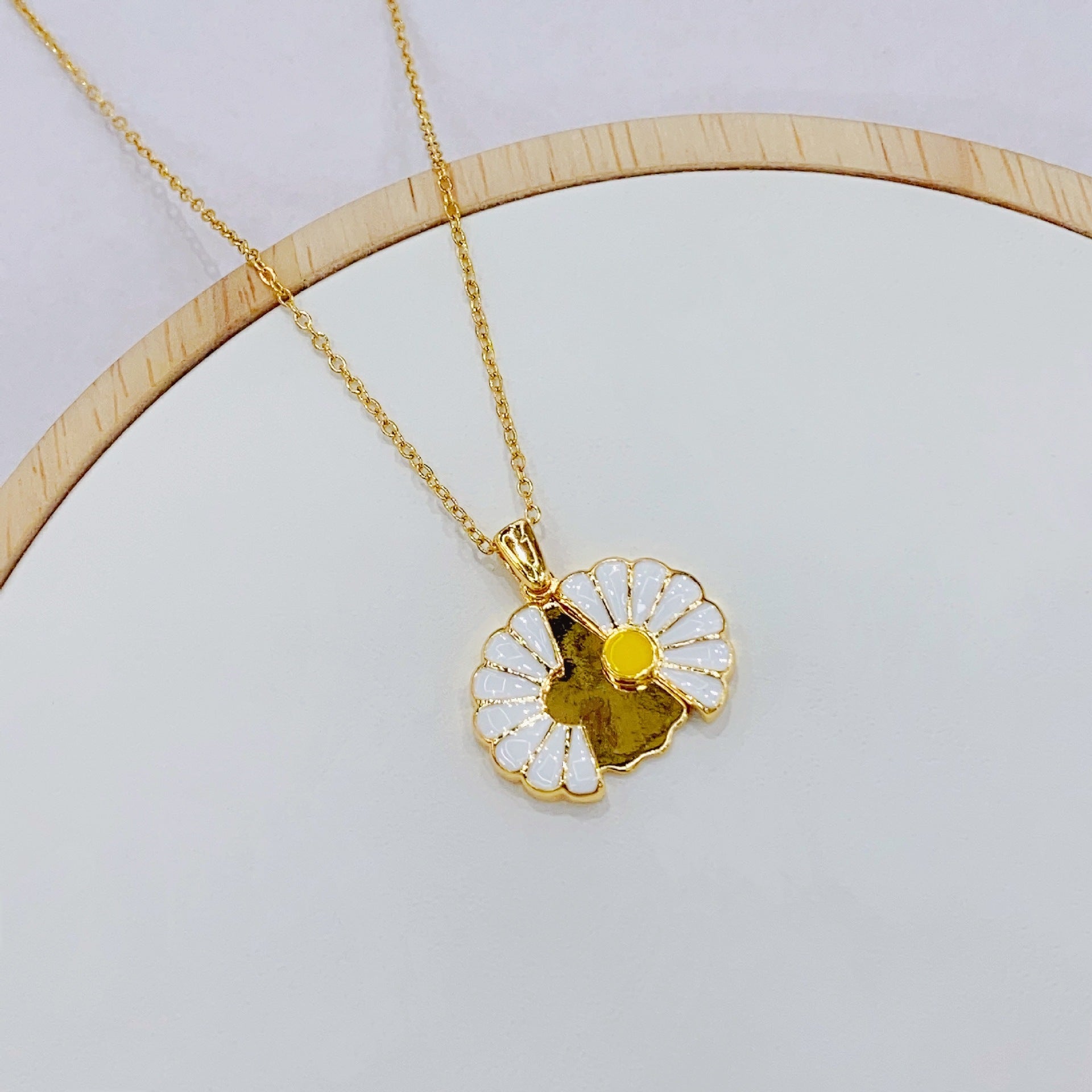 Wholesale Oil Drop Daisy Love Wings Creative Open Pendant Necklace