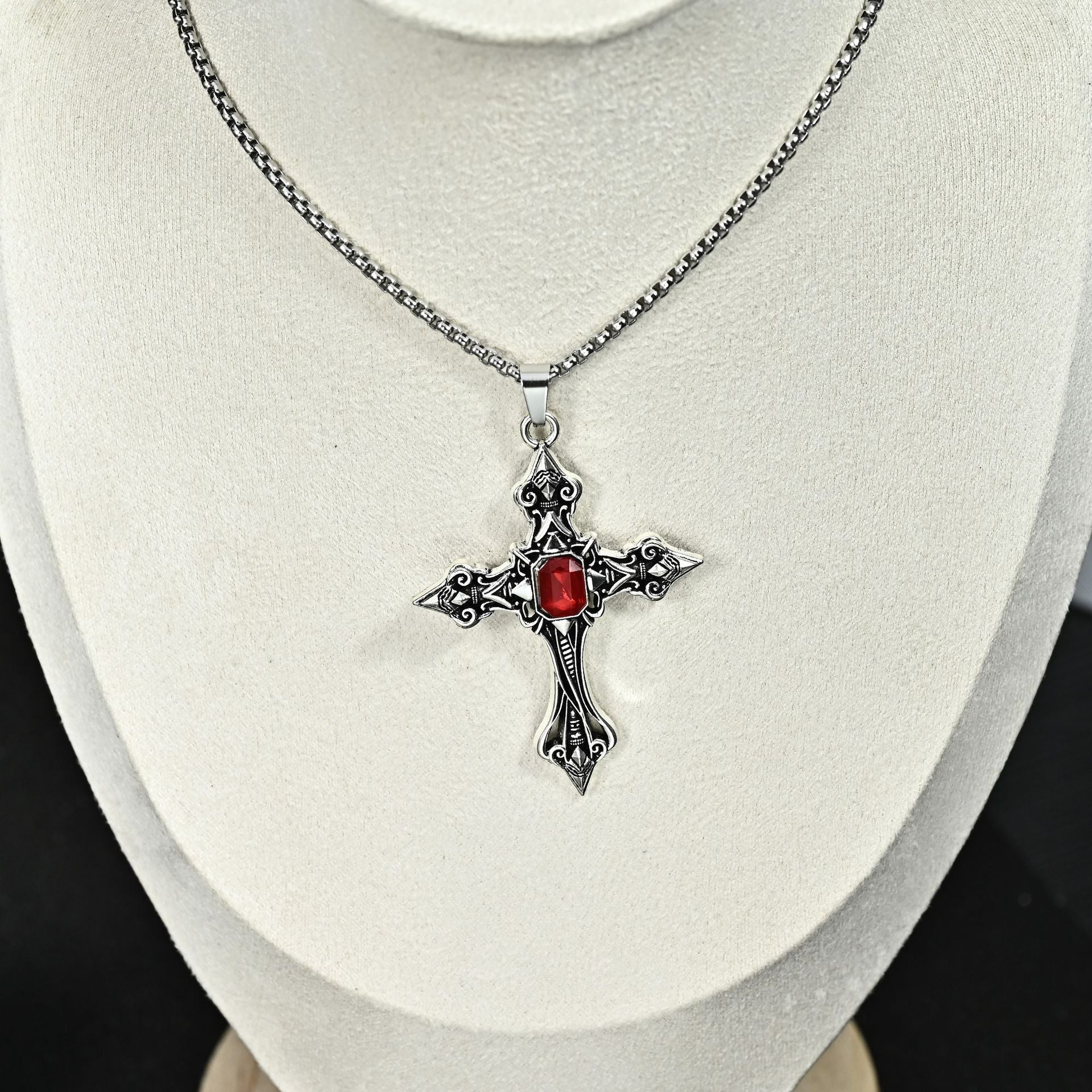 Wholesale Retro Vintage Cross Pendant Necklace For Men Stainless Steel Long Chain Chic Fashion Jewelry Accessory Gift