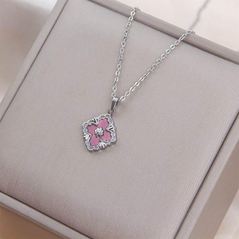 Wholesale Shell Four Leaf Flower Necklace ACC-NE-Xiangou003