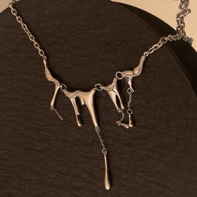 Wholesale Liquid irregular tassel necklace