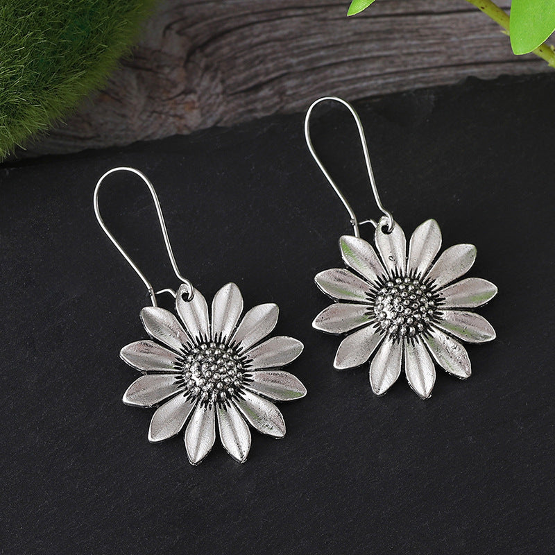Wholesale  Retro Three-dimensional Sunflower Earrings
