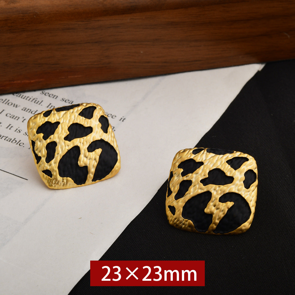 Wholesale  Irregular Leopard Print Geometric Round Earrings
