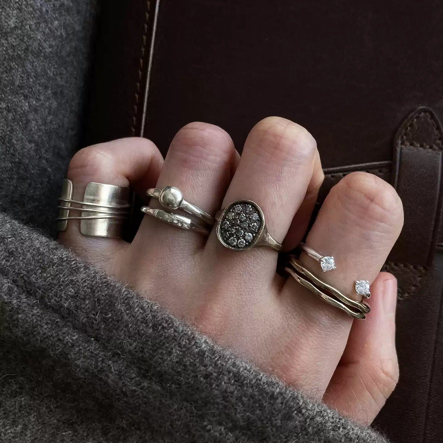 Wholesale Vintage Textured Adjustable Open Ring with Pearl Element Retro Design Jewelry Accessory for Women Everyday Gift