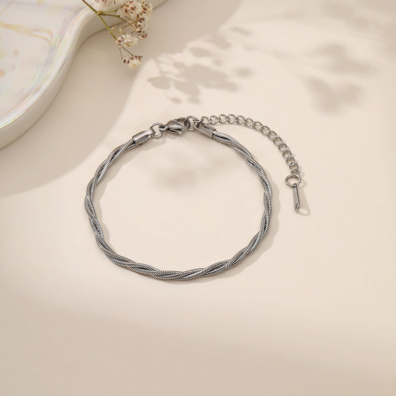 Wholesale Minimalist Gold-Plated Woven Titanium Steel Chain Bracelet,  Fashion Jewelry Accessory for Gift or Boutique Resale