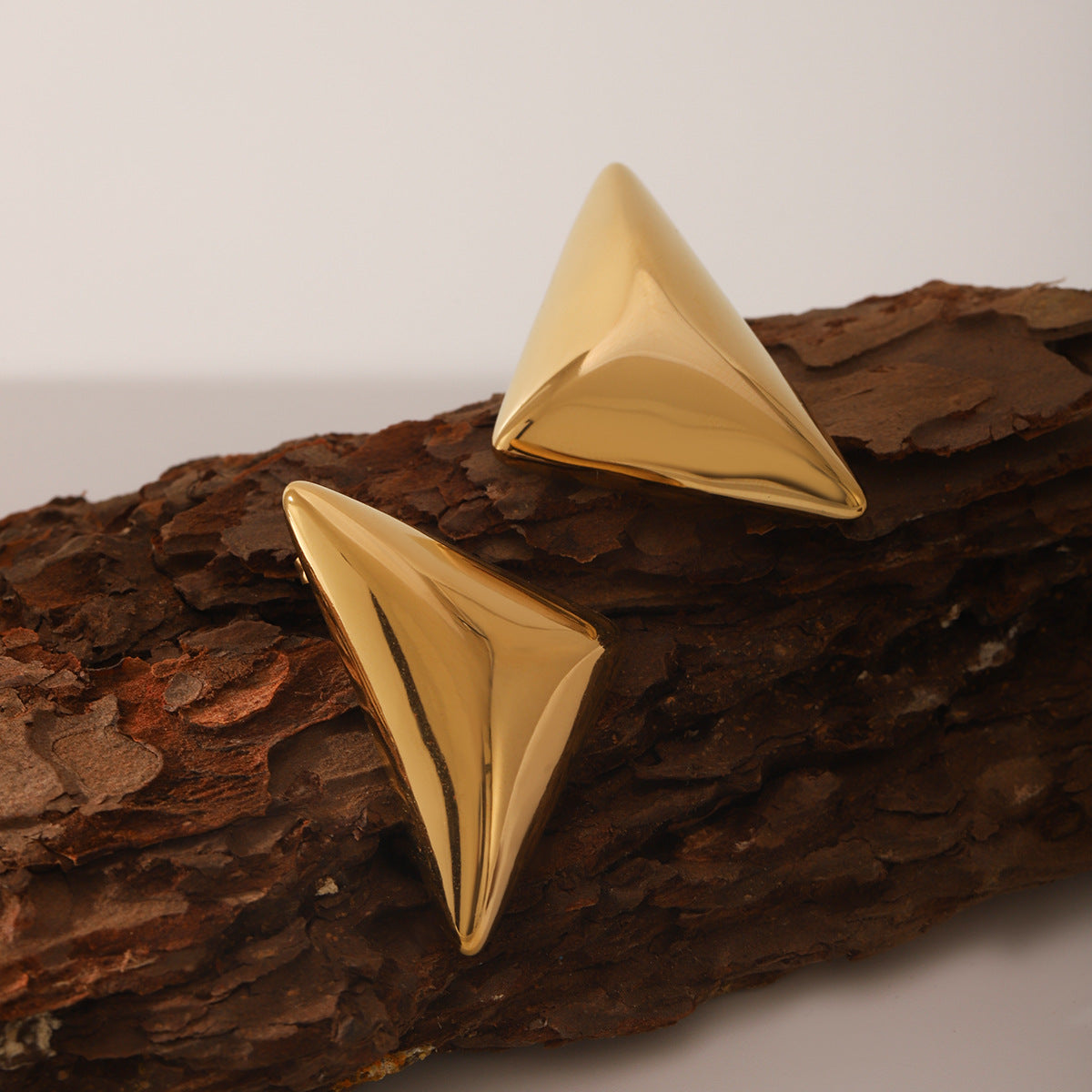 Wholesale  Geometric Three-dimensional Triangular Earrings