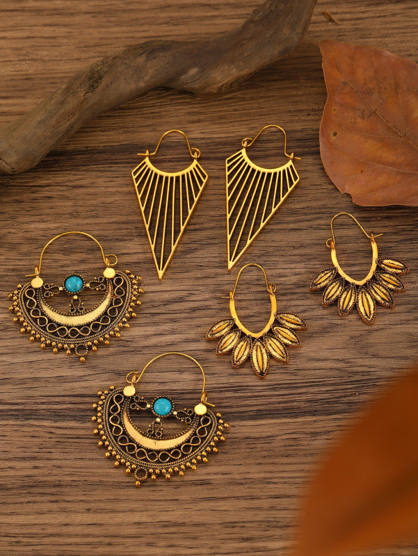 Wholesale Retro Bohemian Ethnic Hollow Out Heart Bronze Alloy Earrings Fashion Jewelry Accessory Gift Boutique Resale
