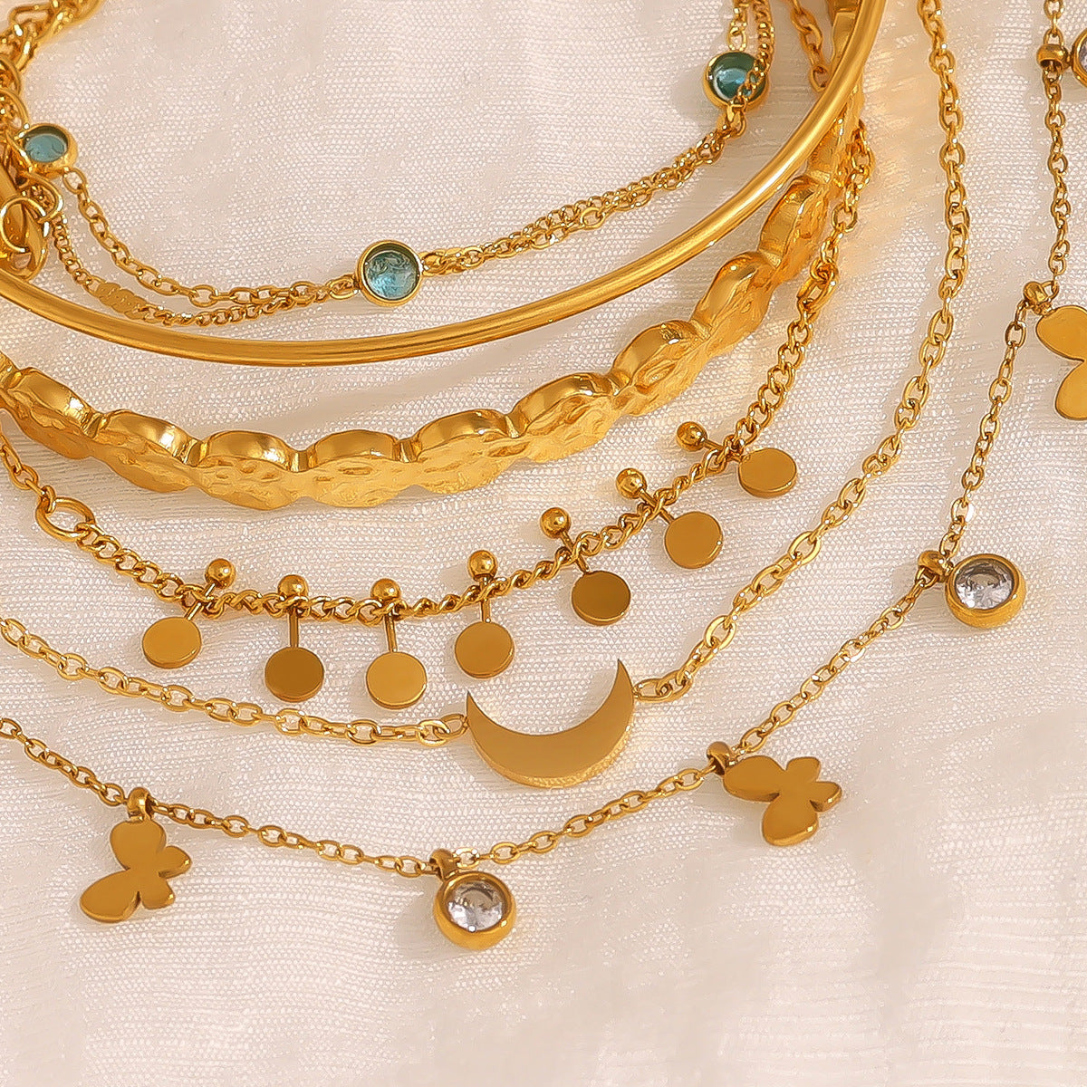 Wholesale Titanium Steel Beach Metal Flower Moon Diamond Bracelet