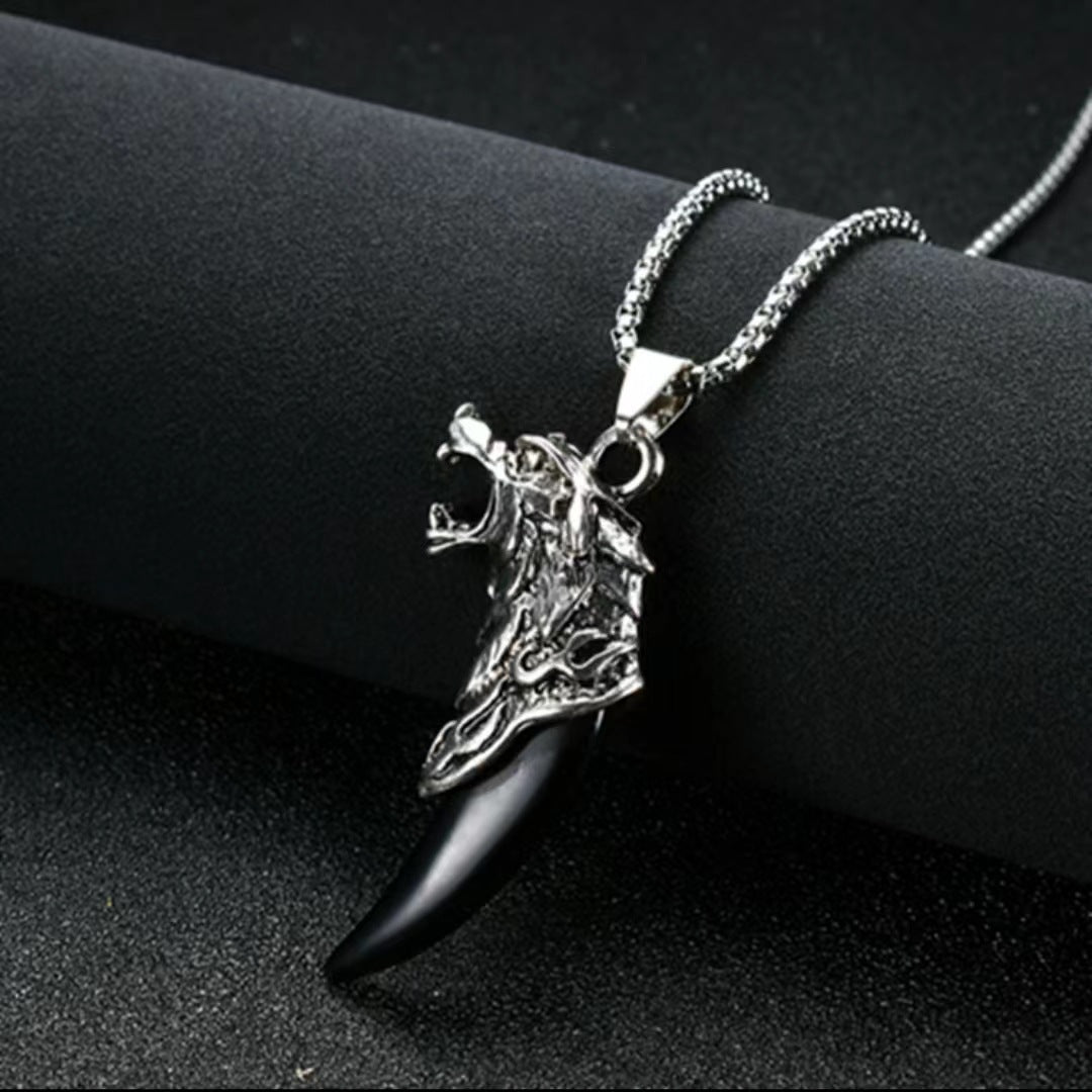 Wholesale Spike Pendant  Personality Teeth Necklace