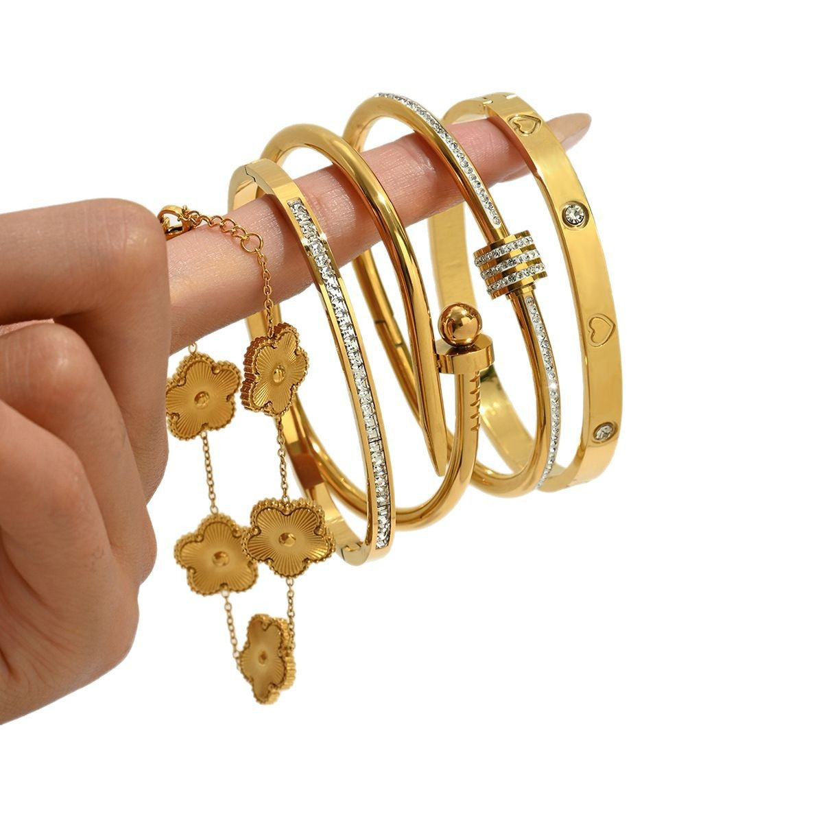 Wholesale Titanium Steel Gold Electroplated Studded Bracelet Set Fashion Jewelry Accessory