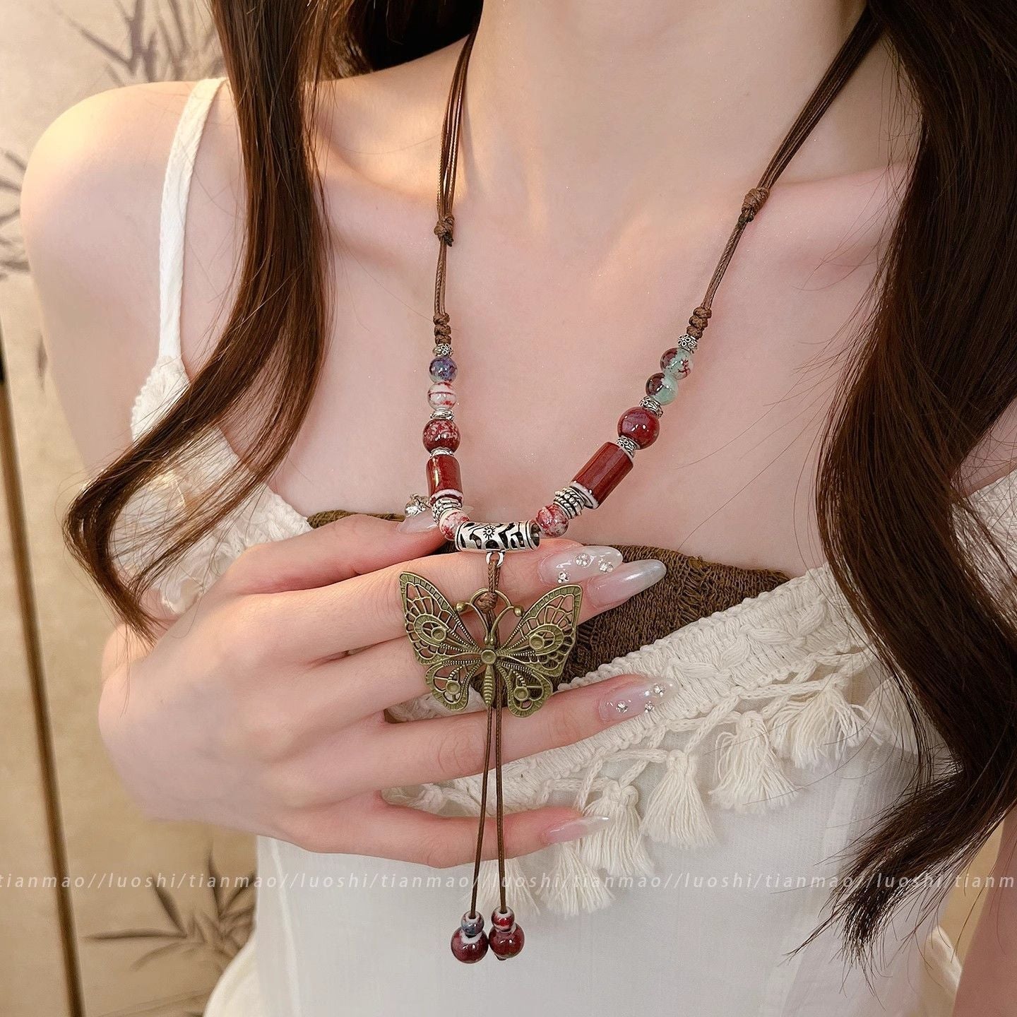 Wholesale Bohemian Alloy Pendant Necklace for Women,  Trendy Layering Jewelry Gift for Boutique Resale