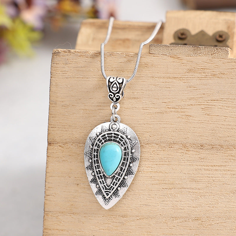 Wholesale Independent Station Vintage Carved Water Drop Turquoise Pendant Bohemian Turquoise Necklace Clothing Collocation Accessories