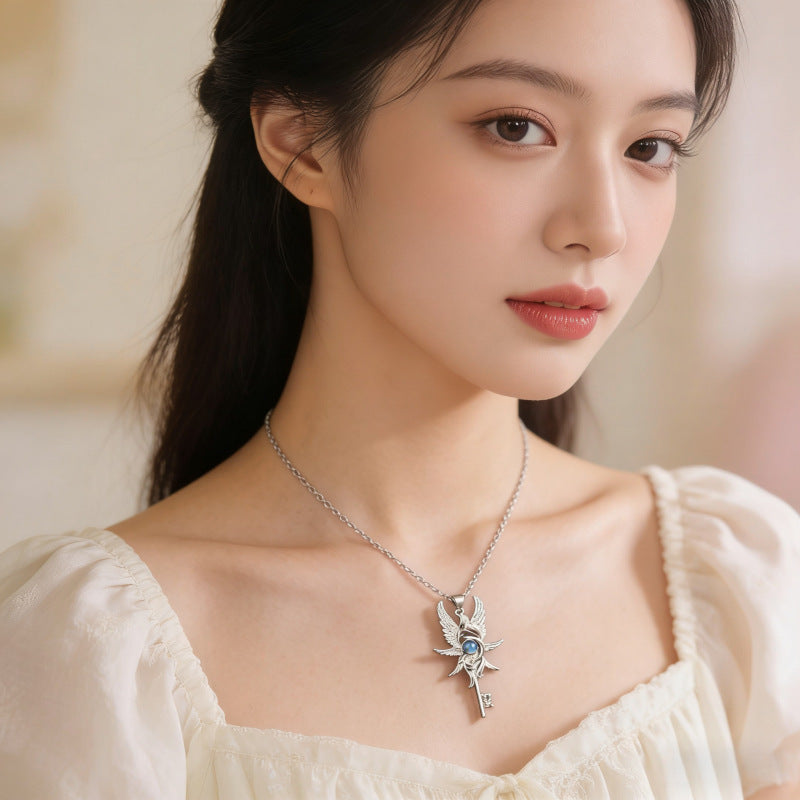 Wholesale Alloy Angel Wings Pendant Necklace Vintage Geometric Design Fashion Jewelry Accessory