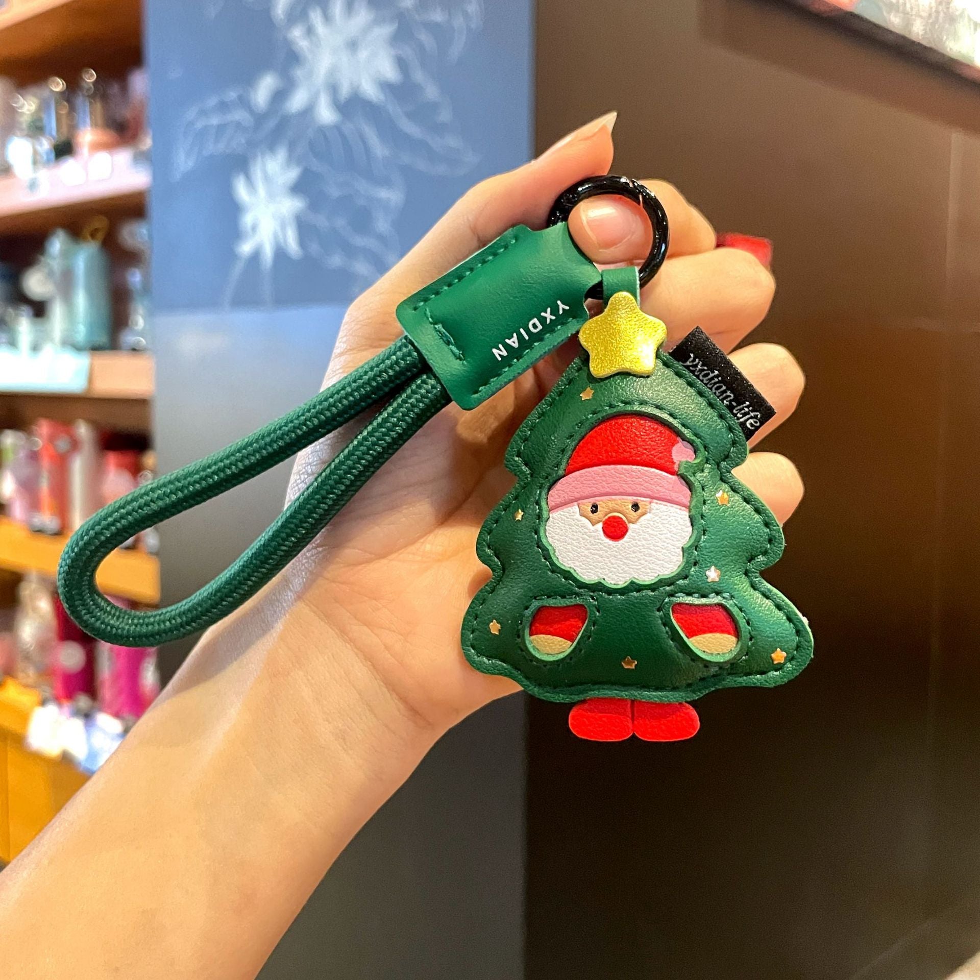 Wholesale Christmas decoration leather  keychain cute cartoon exquisite keychain